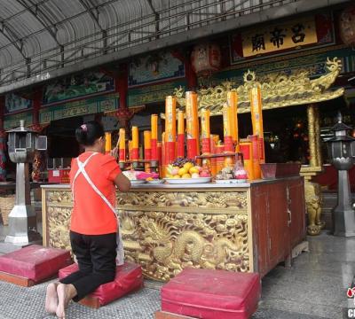 中元节的来历和传说故事（中元节的来历和风俗简短）