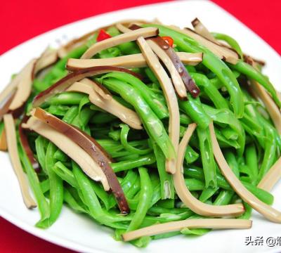 豆角炖20分钟可不可以吃（炒豆角好吃的好吃技巧）