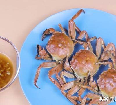 清蒸螃蟹的吃法剥法图解（教你螃蟹的正确吃法步骤）